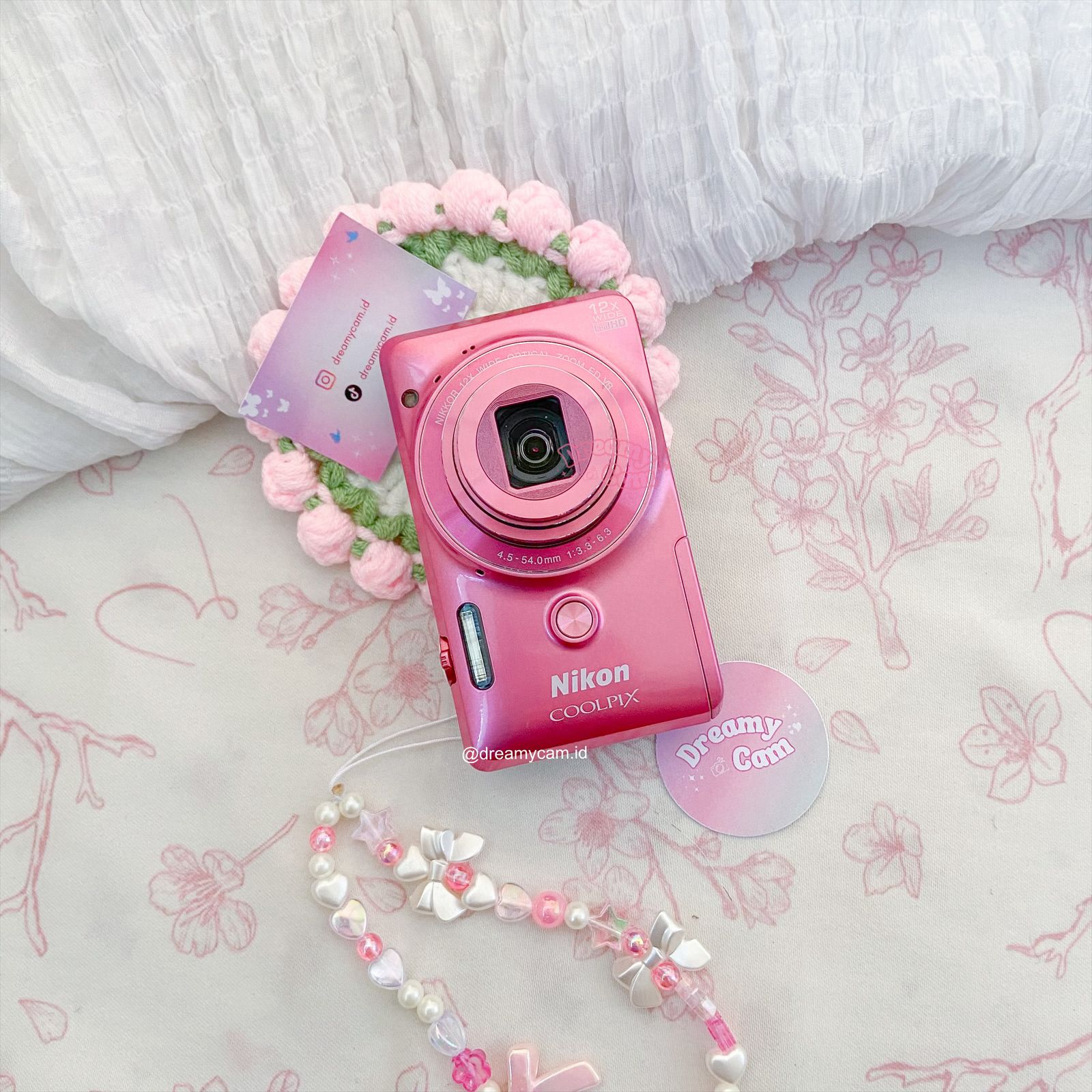 Nikon Coolpix S6900 (flip screen + wifi) | Digital Camera CCD Digicam