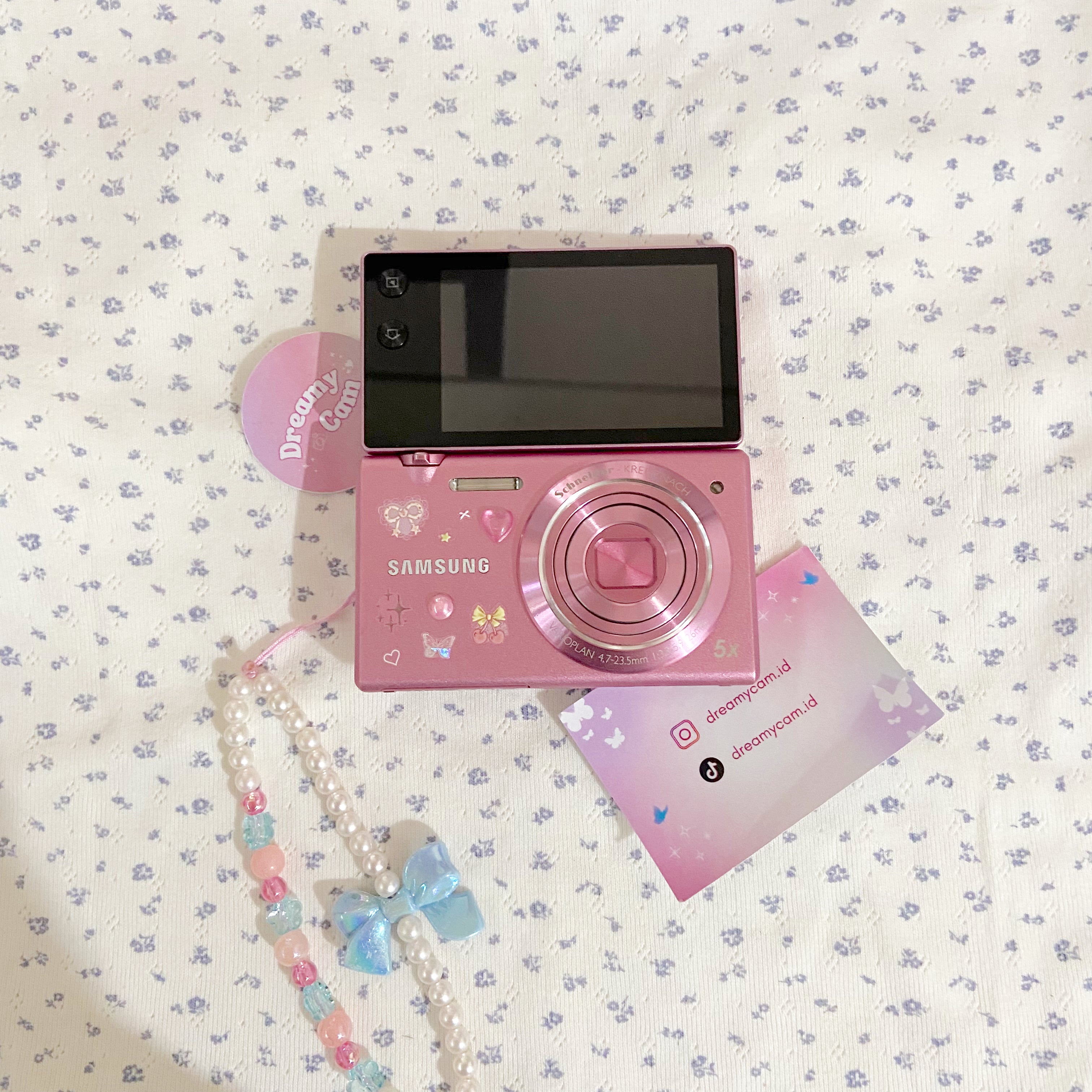 Samsung MV800 (flip screen)