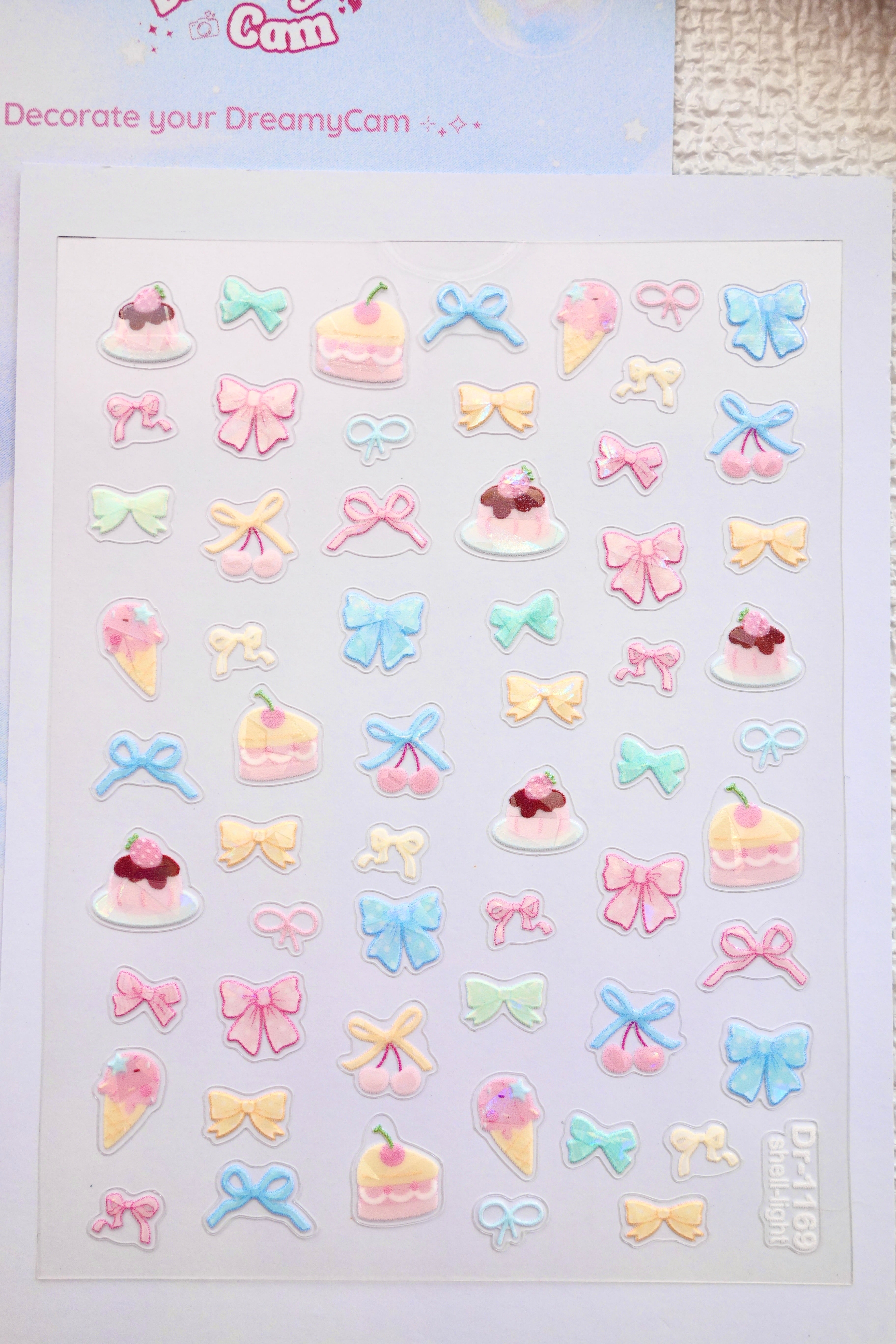 5D Camera Stickers – Bow & Hearts - Bow Cake