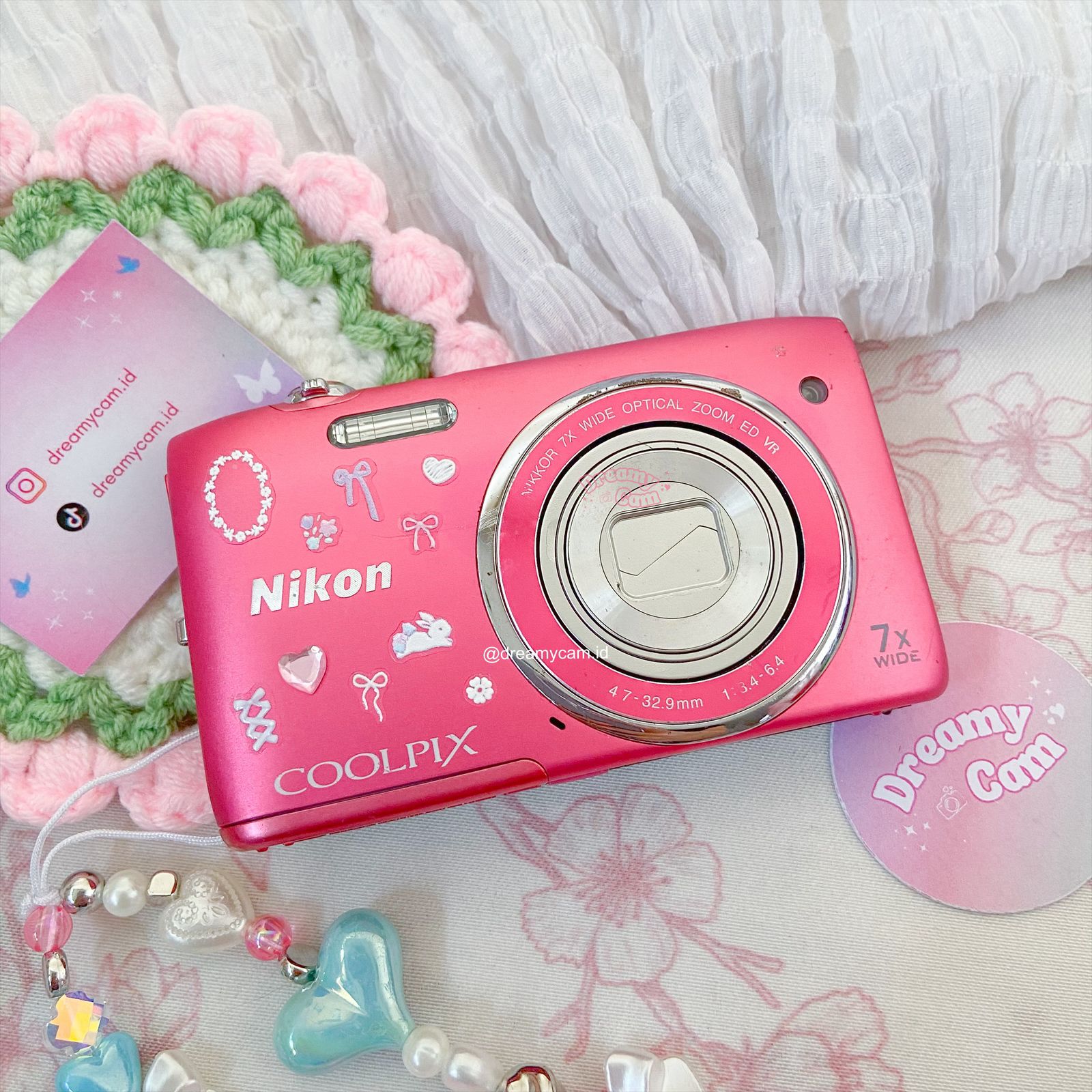 Nikon Coolpix S3500 in pink | Digital Camera CCD Digicam