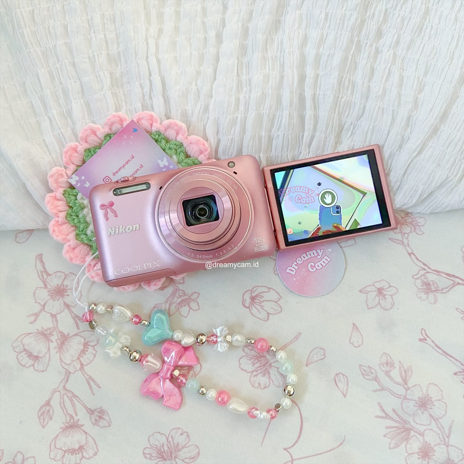 Nikon Coolpix S6600 (flip screen + wifi) in pink  | Digital Camera CCD Digicam