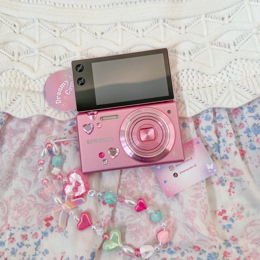 Samsung MV800 Flip Screen in Pink | Digital Camera CCD Digicam