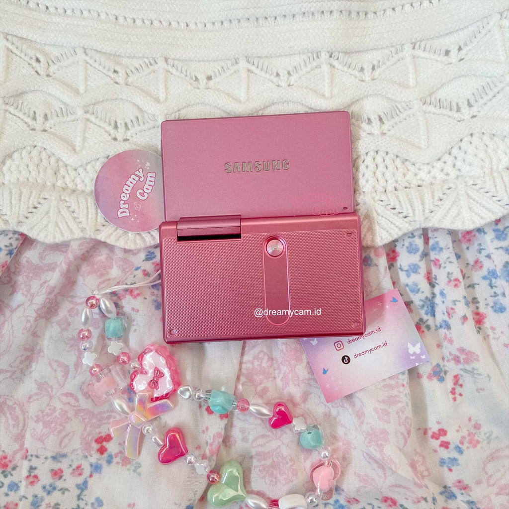 Samsung MV800 Flip Screen in Pink | Digital Camera CCD Digicam