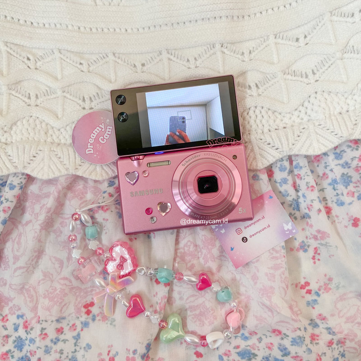 Samsung MV800 Flip Screen in Pink | Digital Camera CCD Digicam
