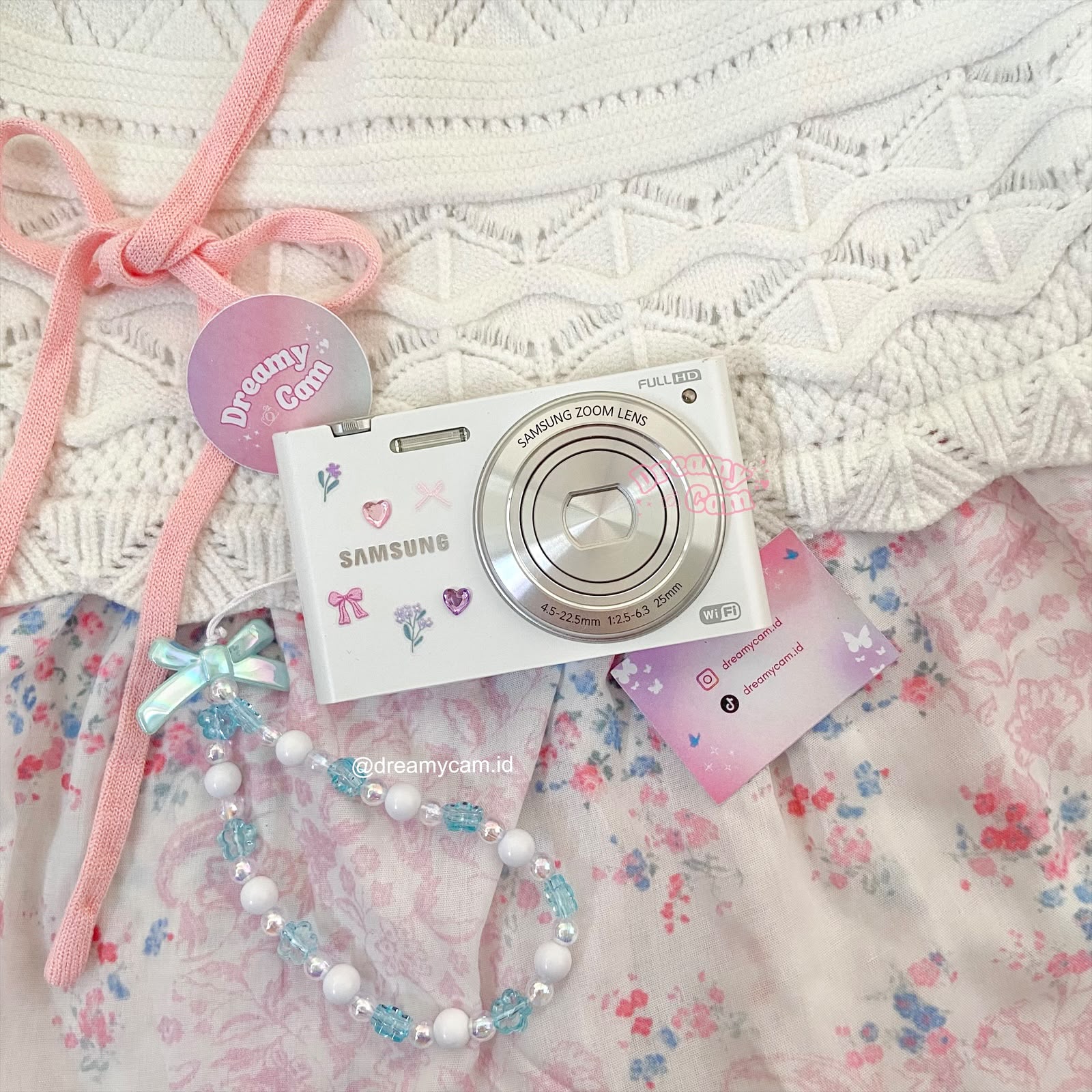 Samsung MV900F Flip Digital Camera in White | CCD Digicam
