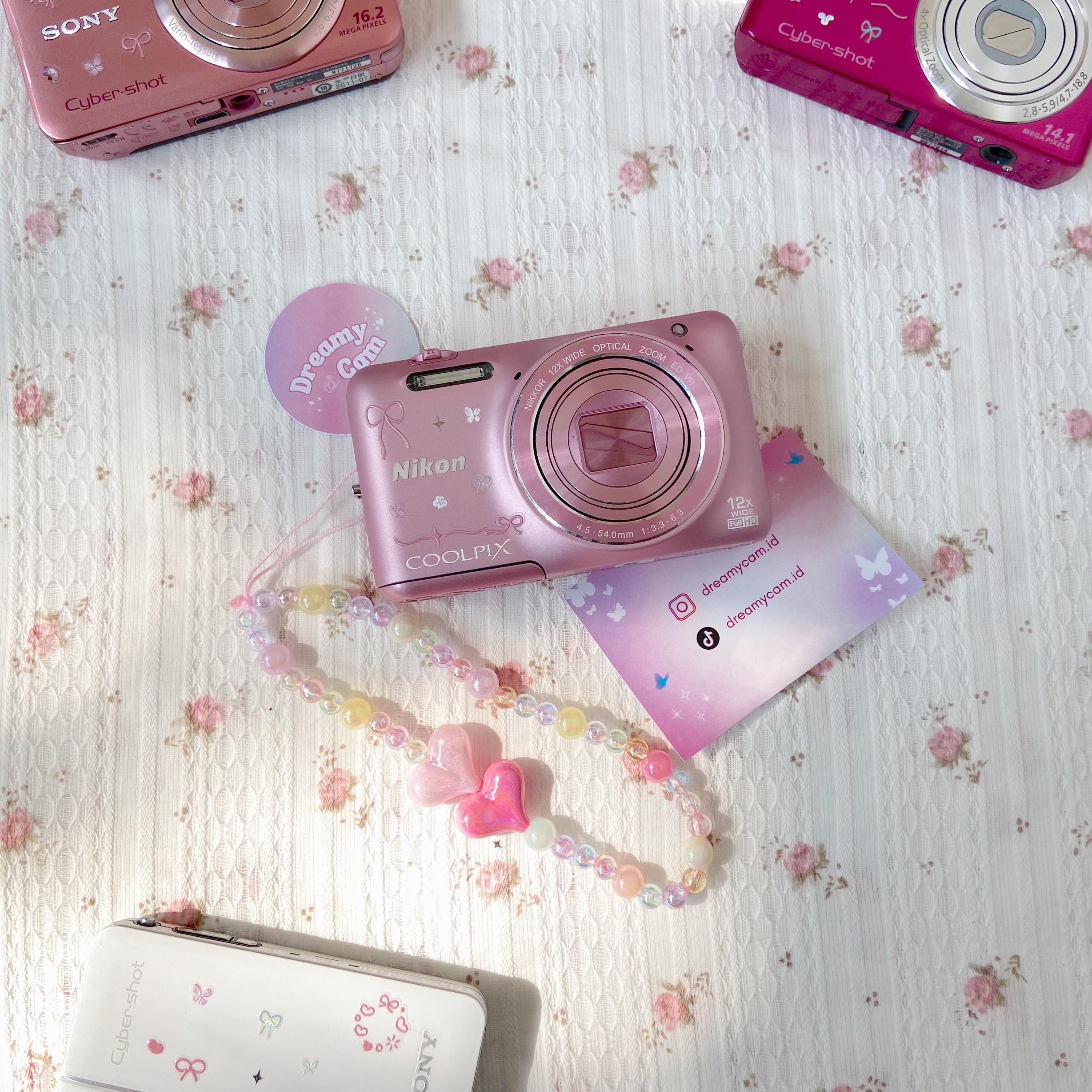 Nikon Coolpix S6600 (flip screen + wifi)