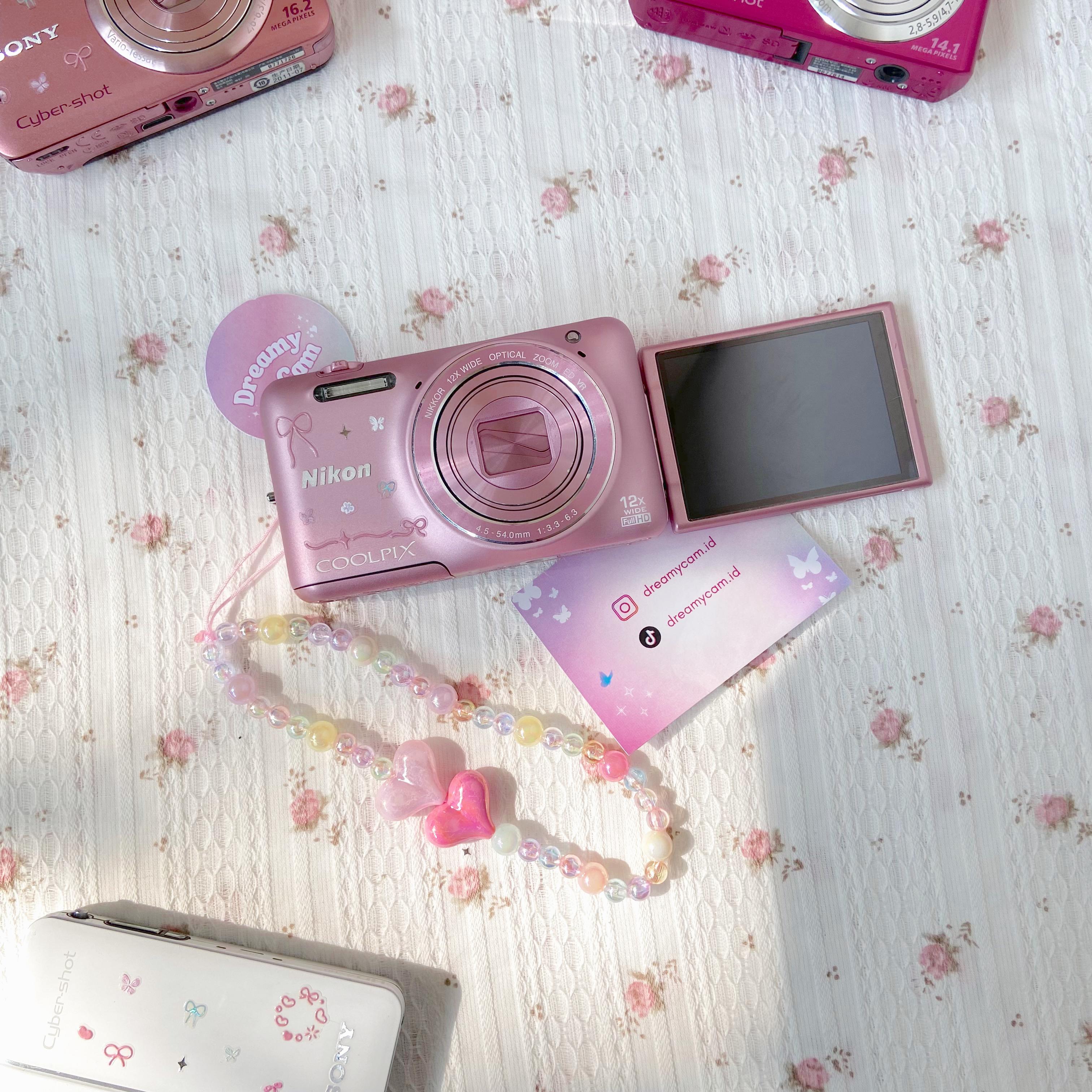 Nikon Coolpix S6600 (flip screen + wifi)