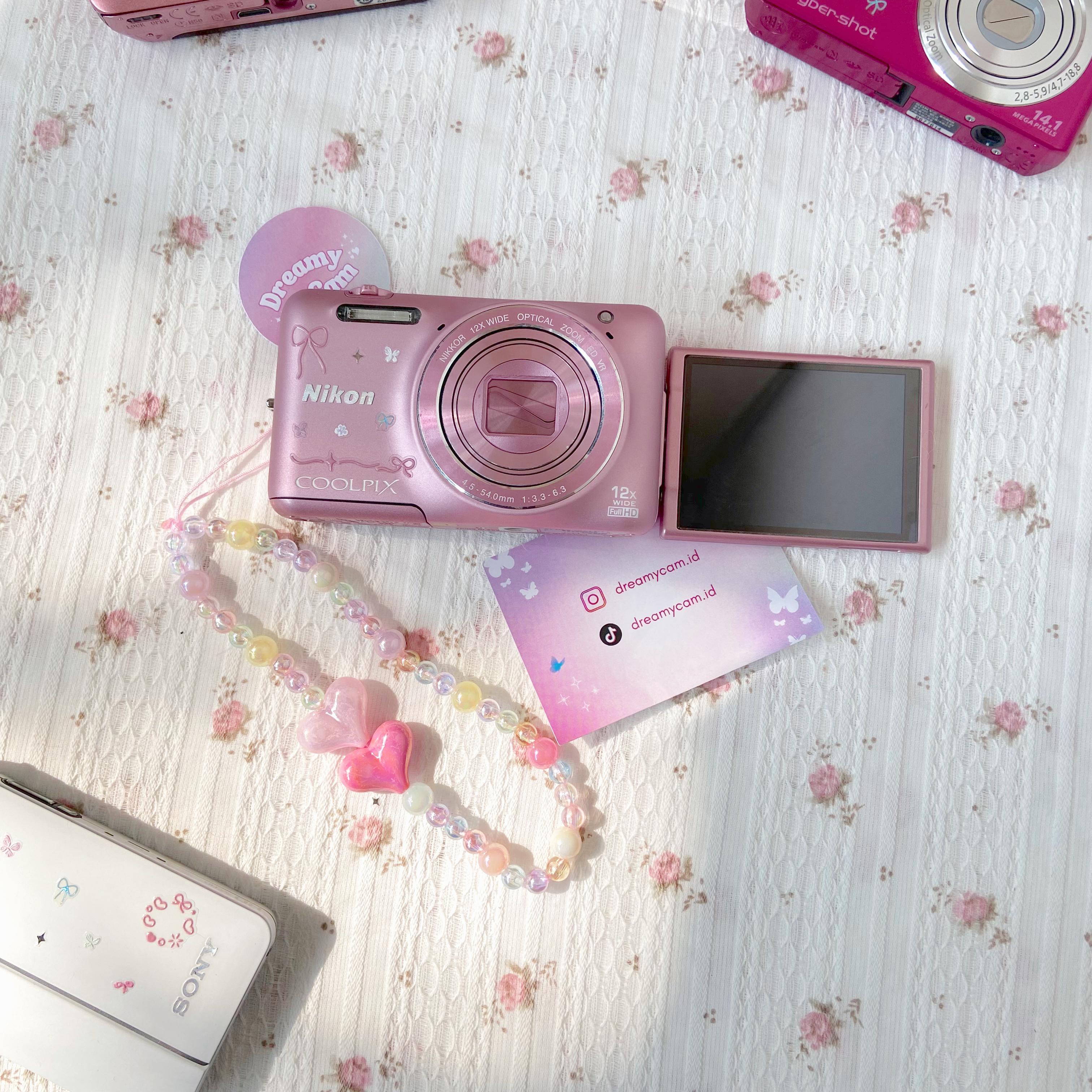 Nikon Coolpix S6600 (flip screen + wifi)