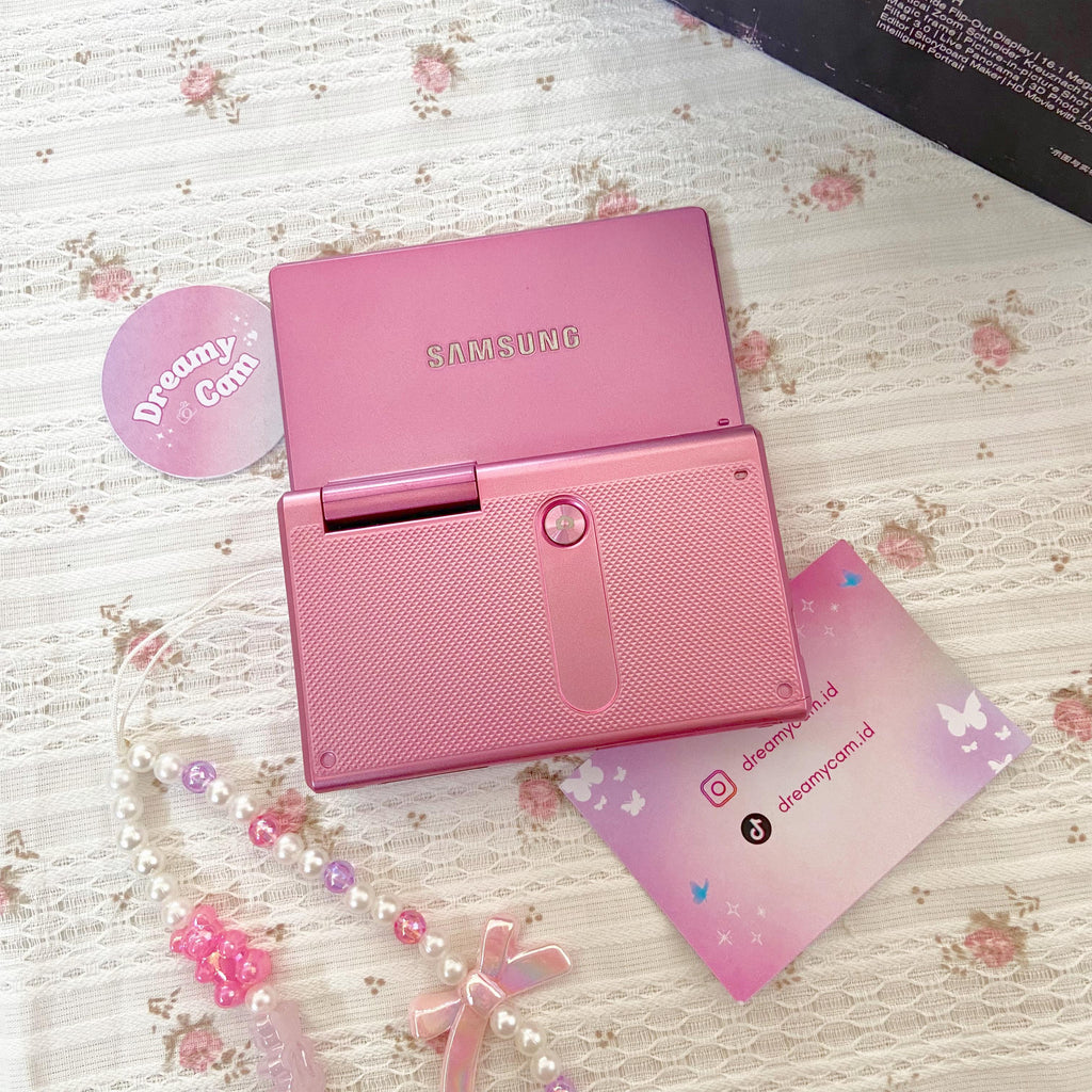 Samsung MV800 (flip screen)