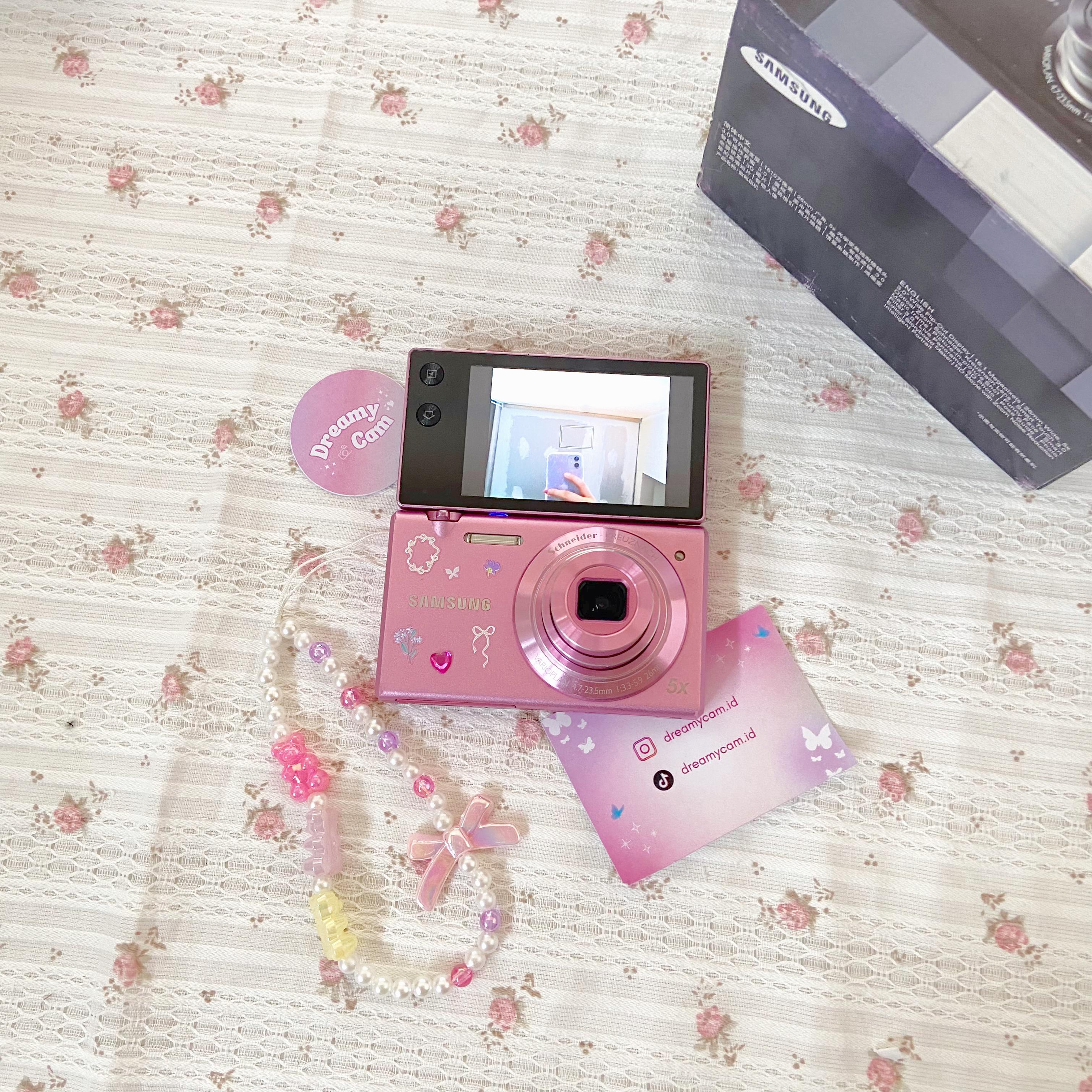 Samsung MV800 (flip screen)