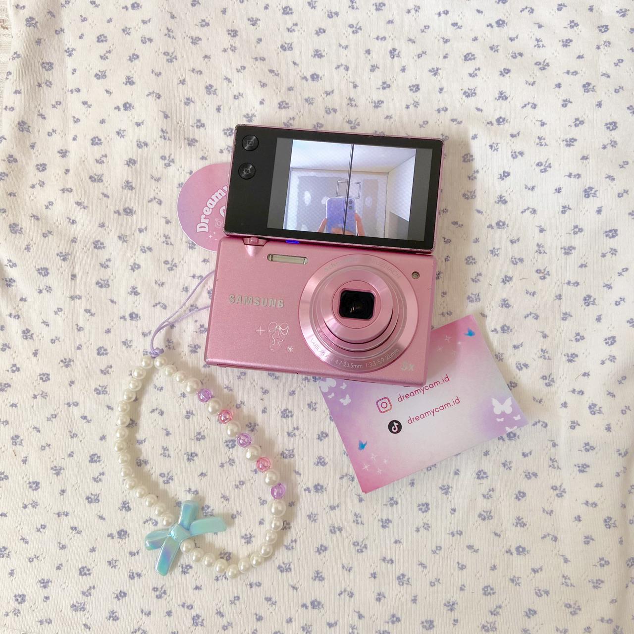 Samsung MV800 (flip screen)