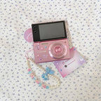 Samsung MV800 (flip screen)