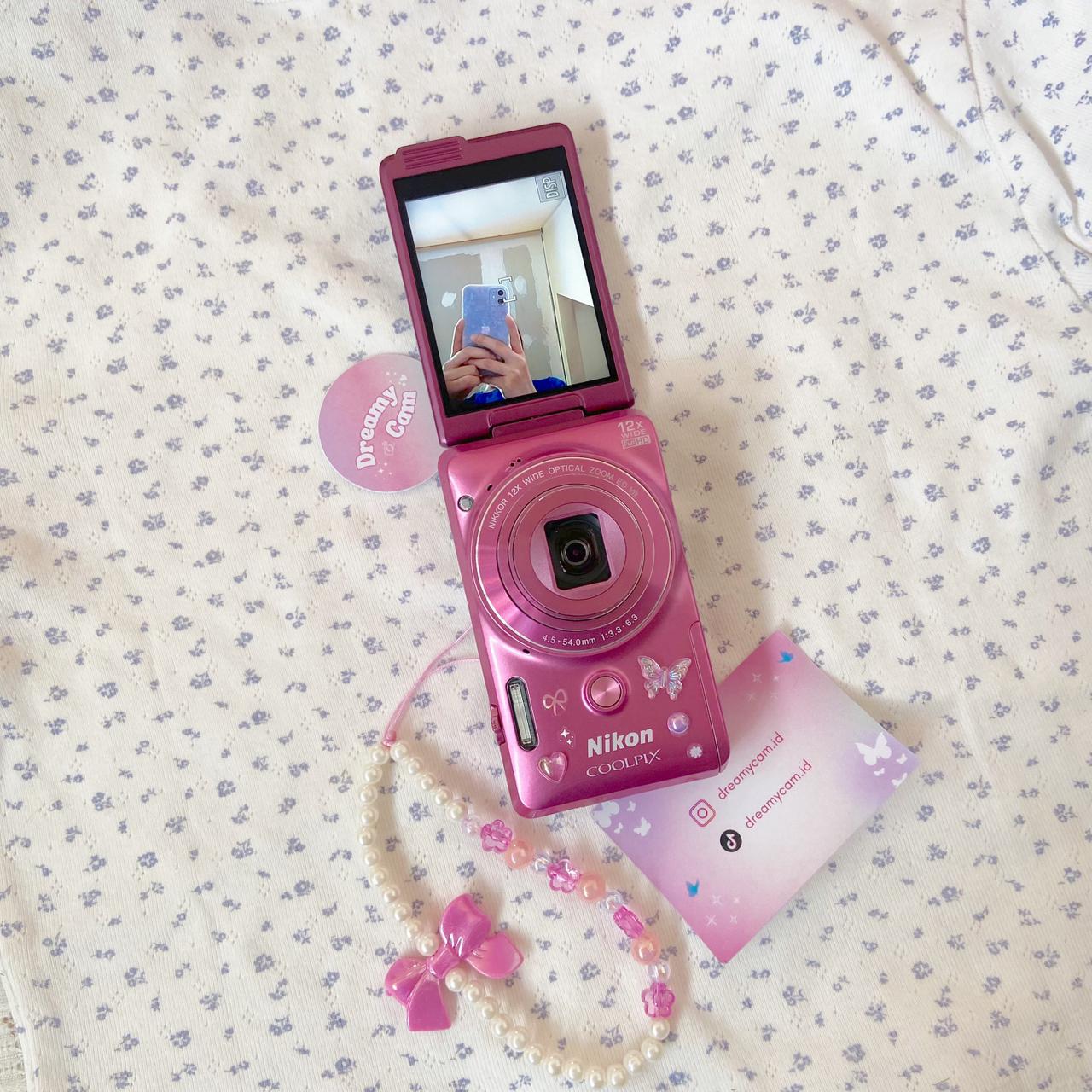 Nikon Coolpix S6900 (flip screen + wifi)