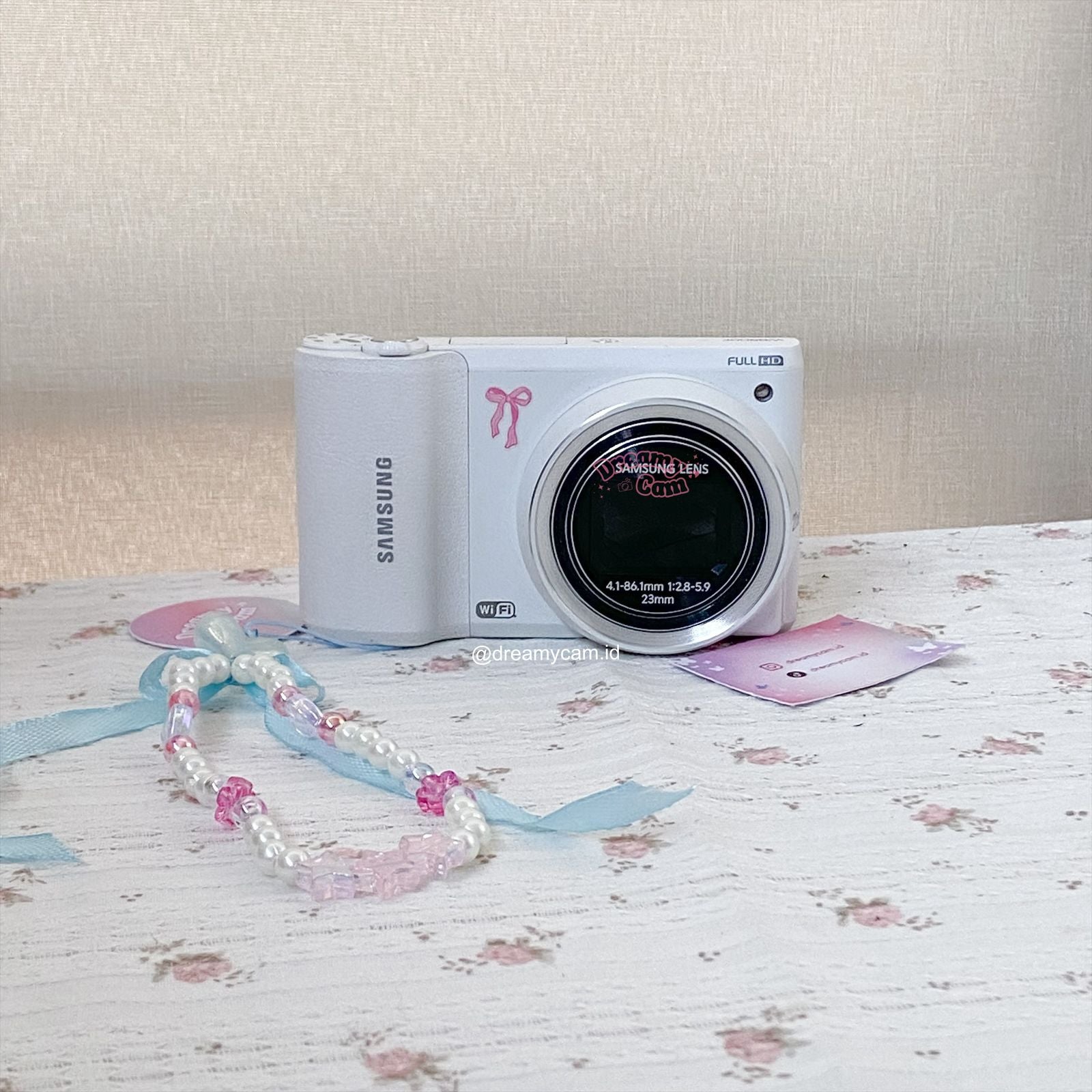 Samsung WB800F (pop up flash)