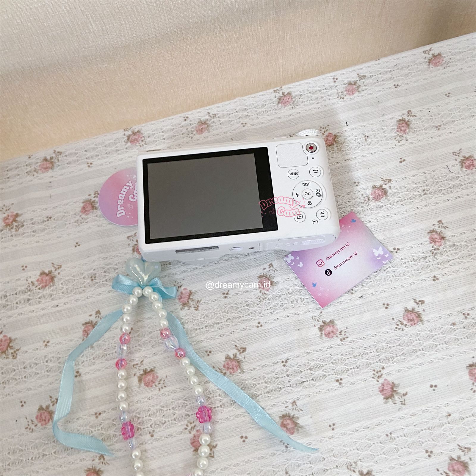 Samsung WB800F (pop up flash)