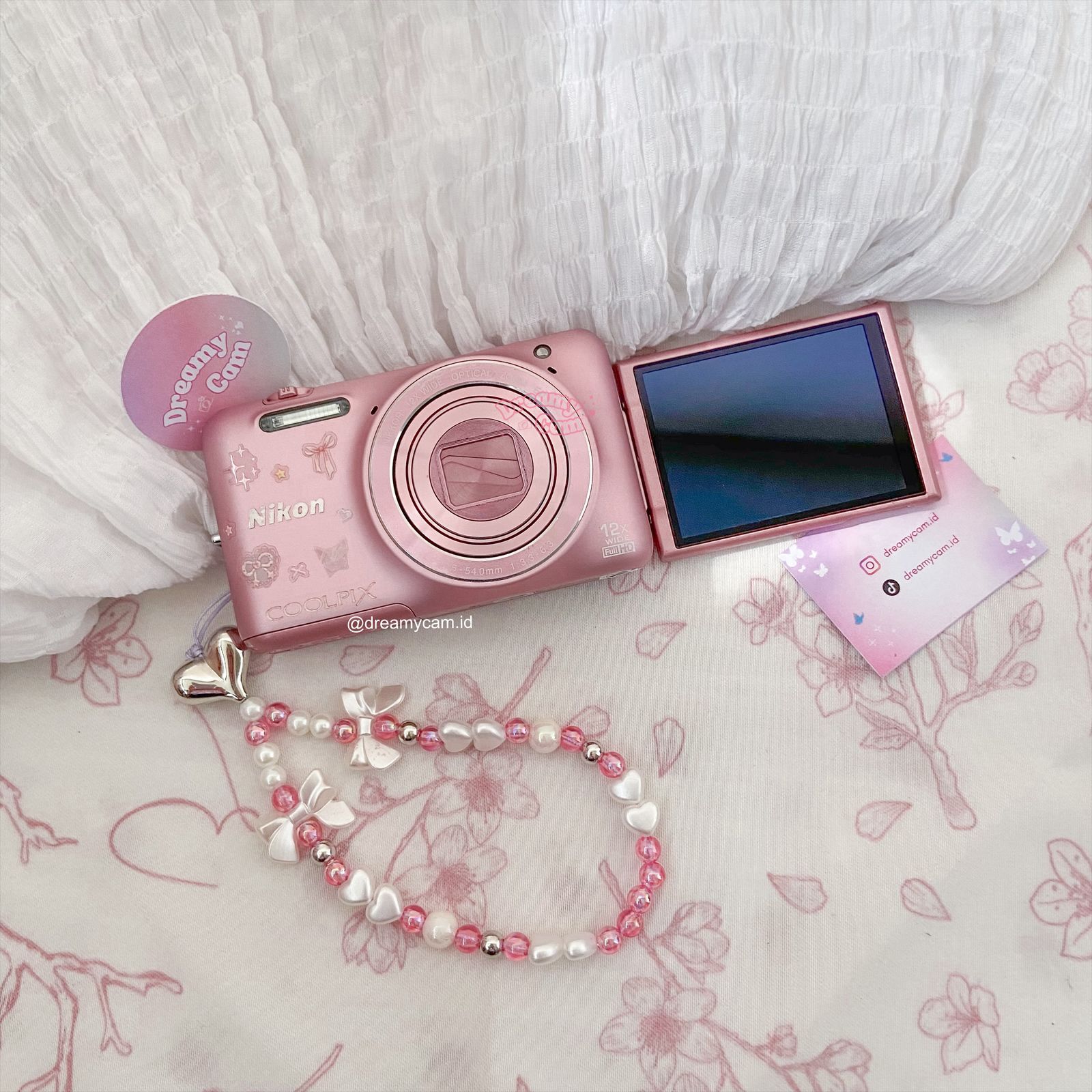 Nikon Coolpix S6600 (flip screen + wifi) | Digital Camera CCD Digicam