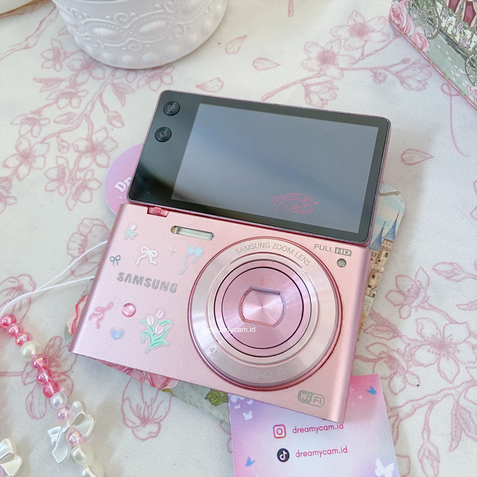 Samsung MV900F (wifi + flip screen) in pink | Digital Camera CCD Digicam
