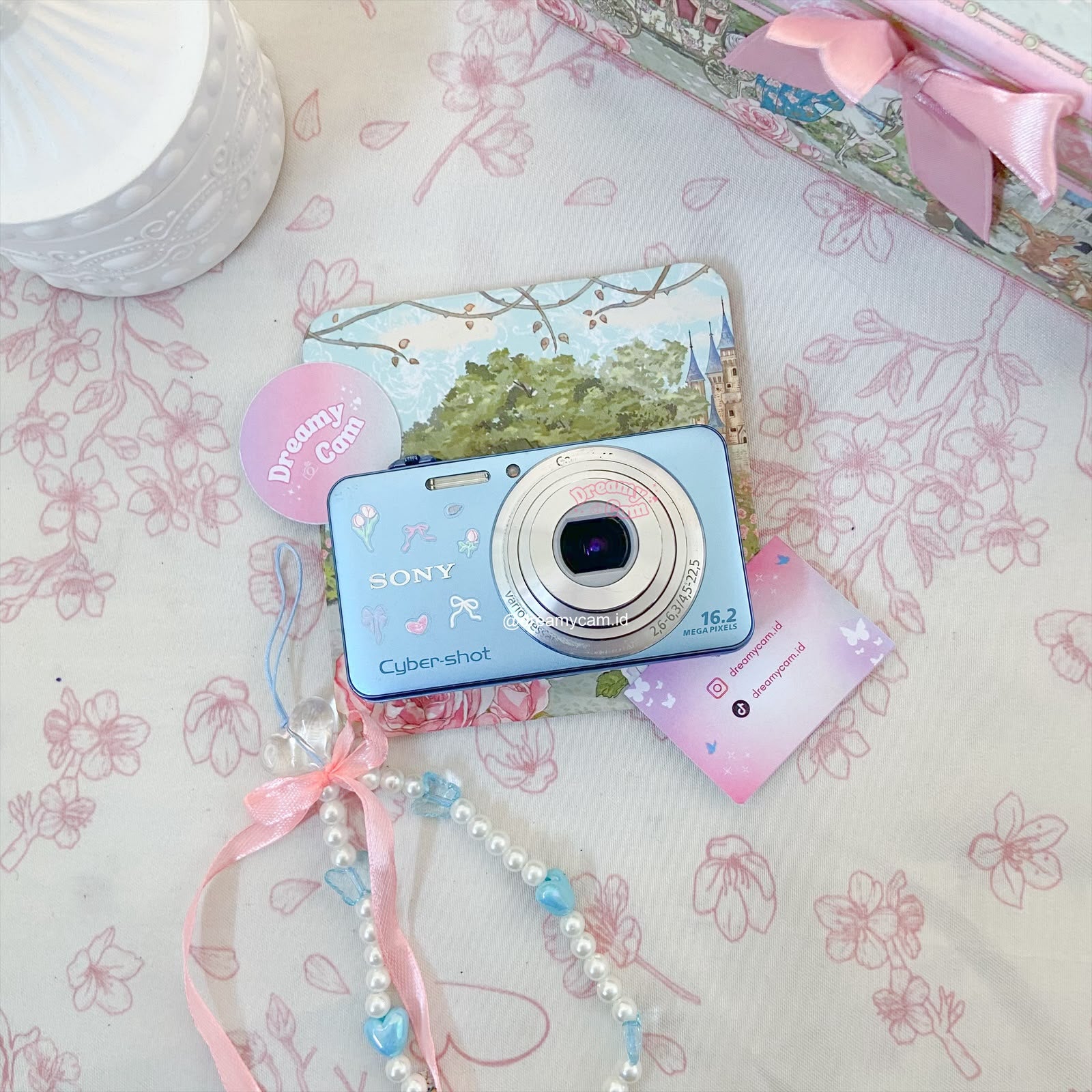 Sony Cybershot WX50 in soft blue