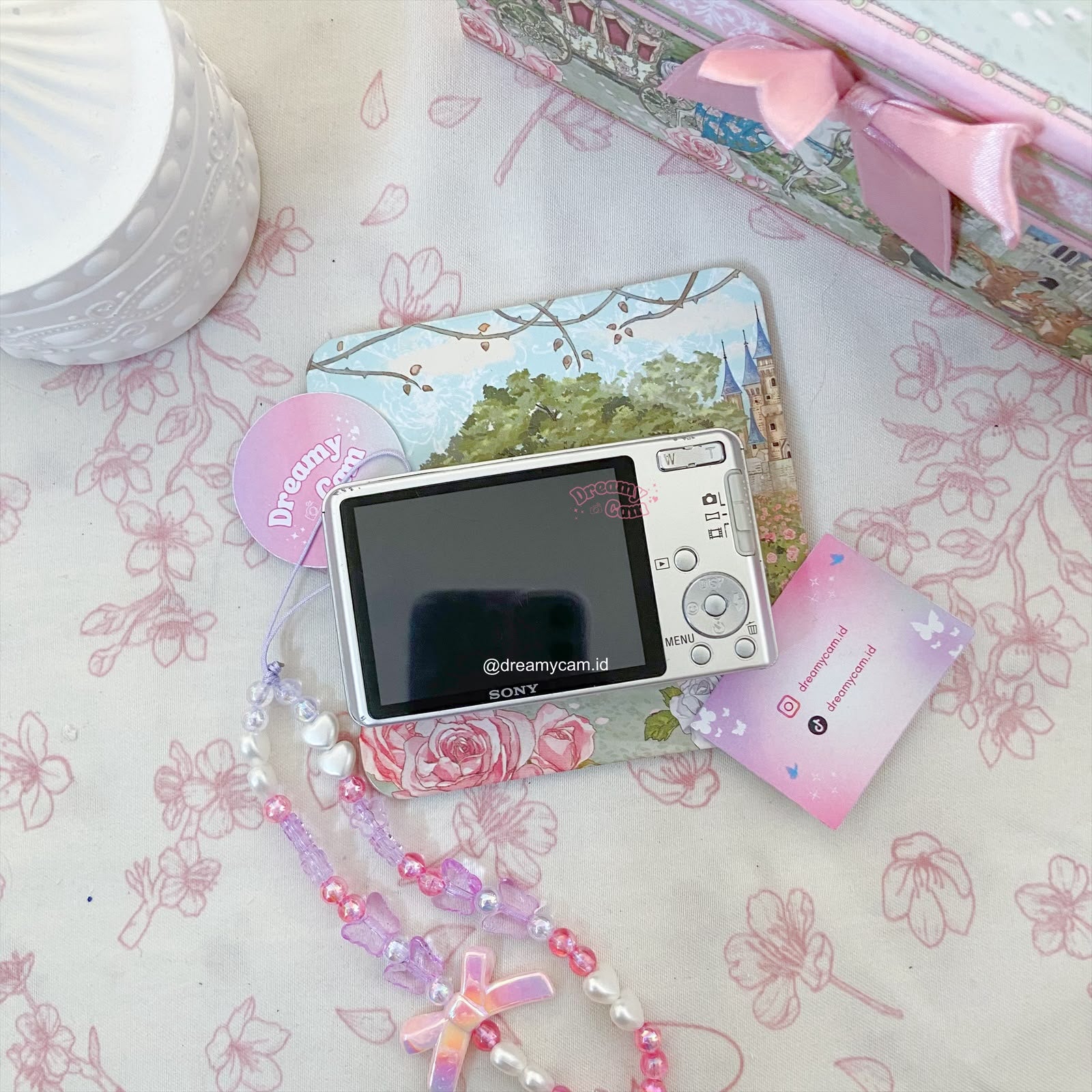Sony Cybershot W350D (special edition) in white bejeweled | Digital Camera CCD Digicam