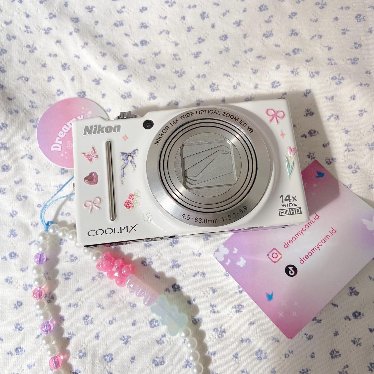 Nikon Coolpix S8200 (pop up flash)