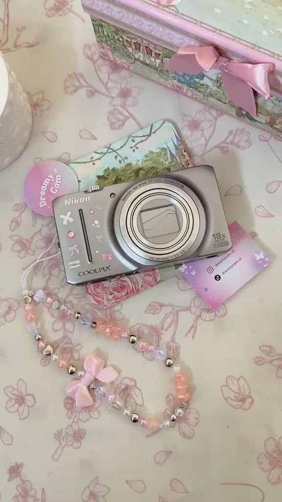 Nikon Coolpix S9200 in silver | Digital Camera CCD Digicam