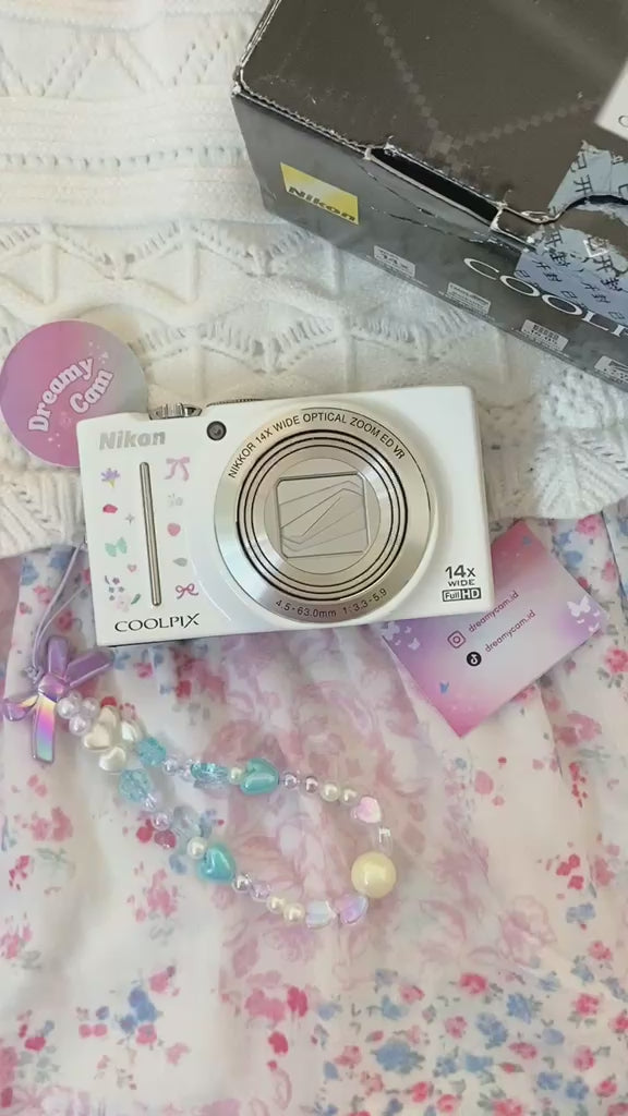 Nikon Coolpix S8200 White with box Popped Up Flash | Digital Camera CCD Digicam